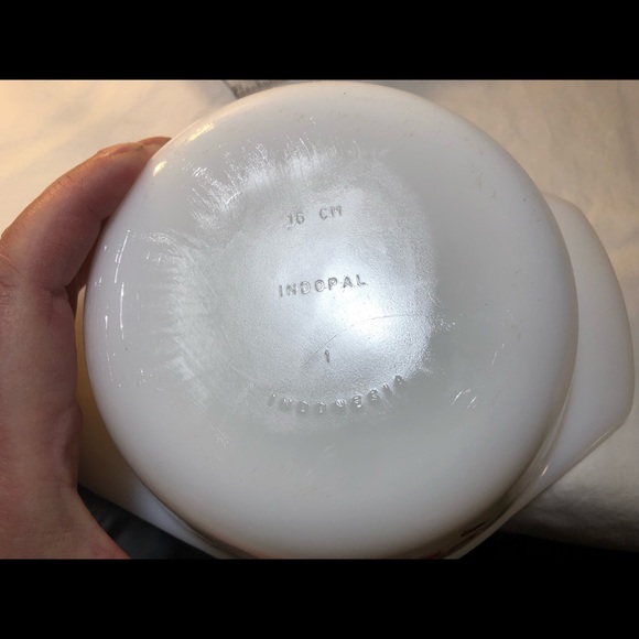 Vintage INDOPAL WHITE MILK Glass Set Of 3 Pink Grey Floral Indonesia - Picture 5 of 8